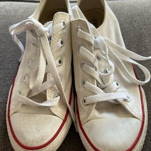 Converse Chuck Taylor All Star Classic Low Top Sneakers Unisex Kids Size 2